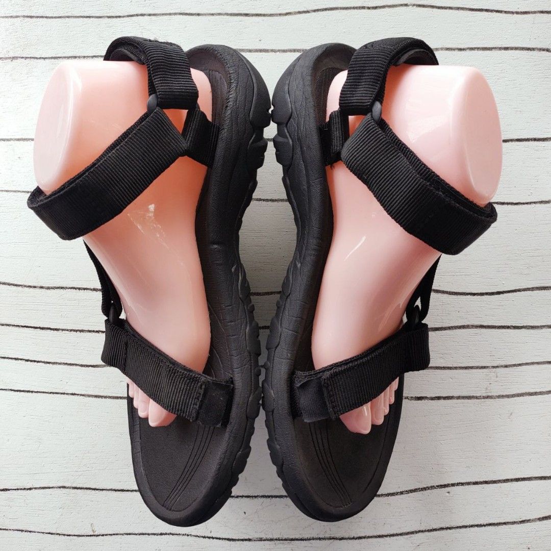 Teva hurricane 39 deals
