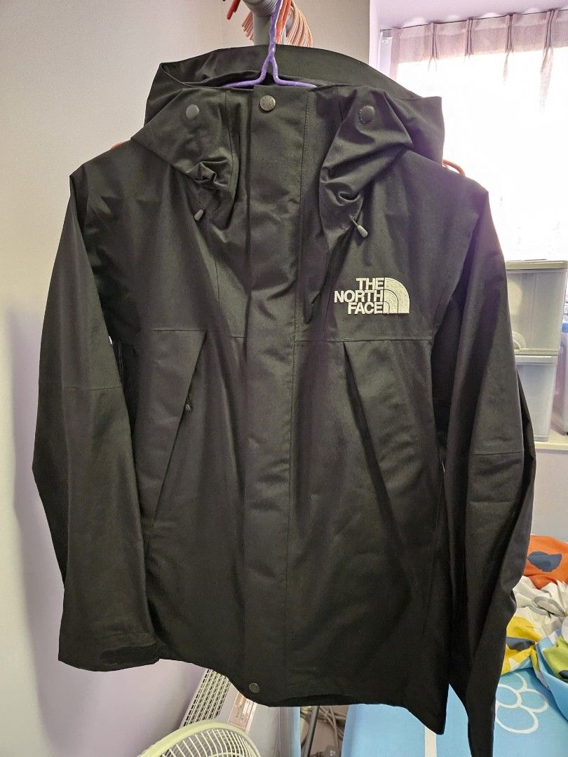 The North Face 男裝黑色Mountain jacket, 男裝, 外套及戶外衣服