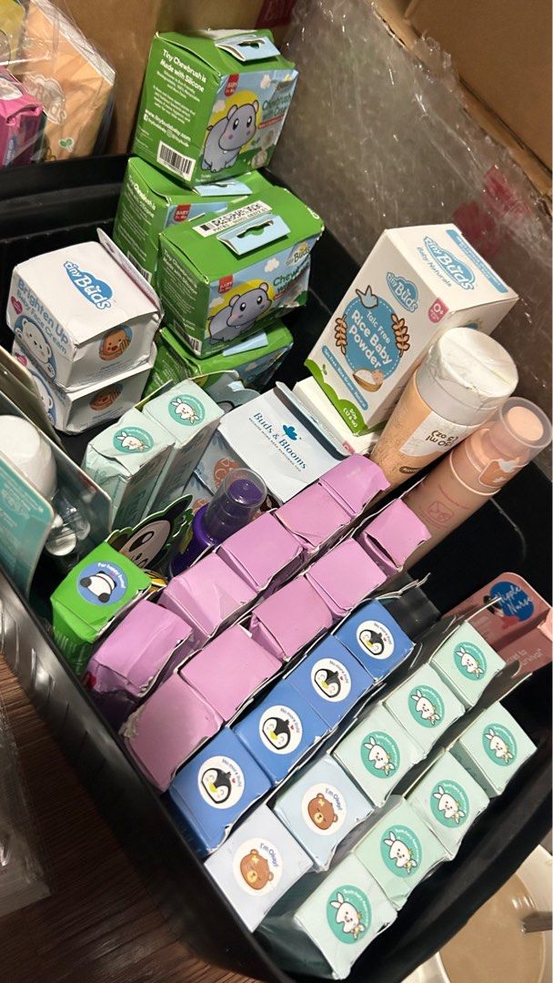 Tinybuds products (Category: Diapers & Baby Wipes) located in Taytay. Submitted by paulinesrlonlineshop17 (Listing ID 1257870380, Image 1). Description: All brandnew Exp date: 2025-2027 Cod via shopee.
