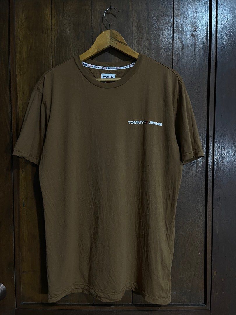 TOMMY JEANS EMBROID SHIRT BROWN (Category: Tshirts & Polo Shirts ) located in Angeles City. Submitted by alienstuff01 (Listing ID 1257872440, Image 2). Description: 21x29.