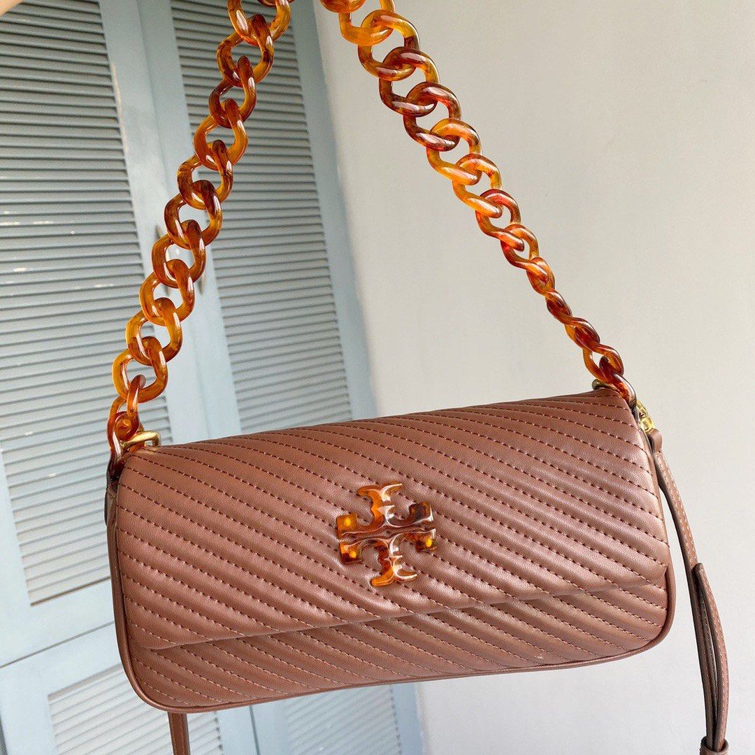 Authentic Tory Burch Chain Bag Tote, Luxury, Bags & Wallets on Carousell