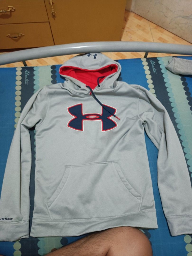 Under armour storm on sale hoodie