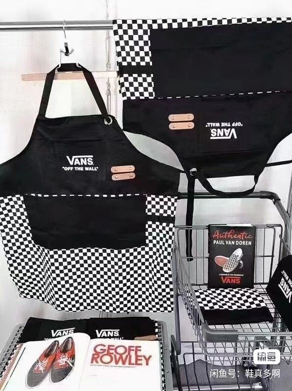 Vans off the wall apron hotsell