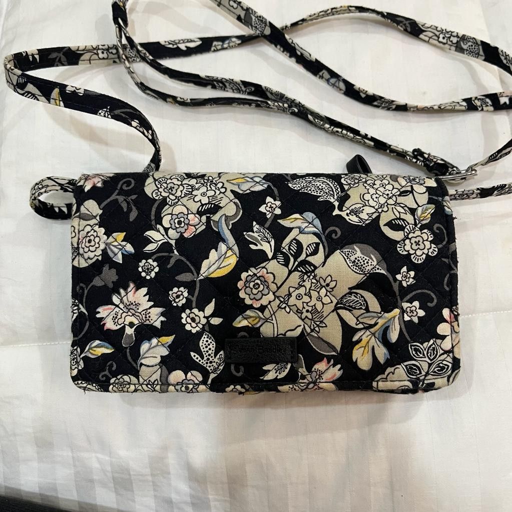 Vera bradley best sale iconic crossbody