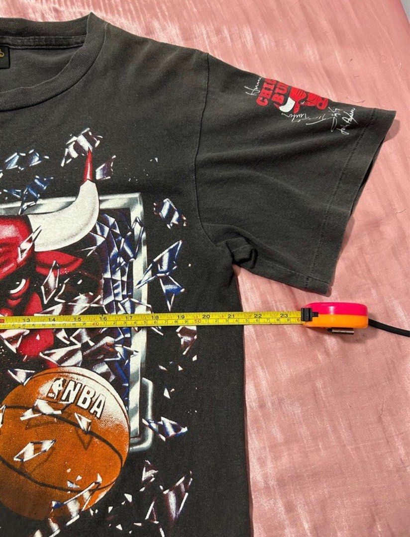 Vintage 1993 Chicago Bulls Shattered Backboard NBA Changes T-Shirt Men’s  Large