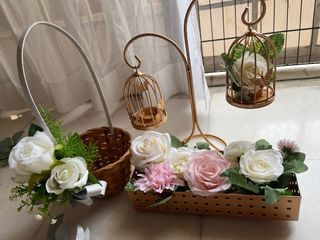 Wedding/ deco/ flowers/ bird cage/basket/reception table