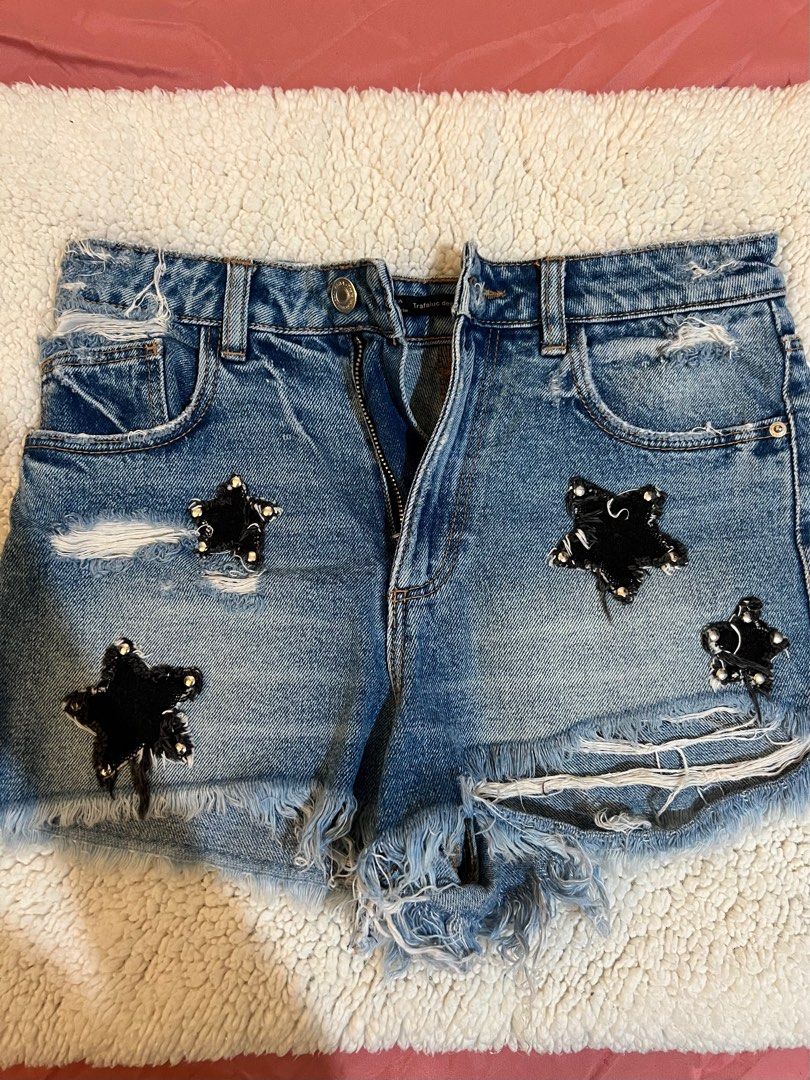 Zara hotsell star shorts