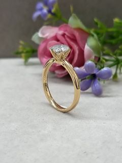 18k Gold Moissanite Diamond  Collection item 3