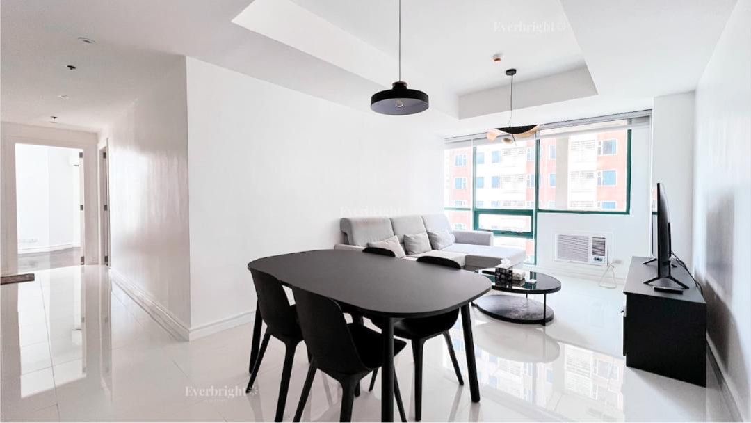 2BR Robinsons Place Padre Faura Manila with Parking (lowest in the market), Property, For Sale