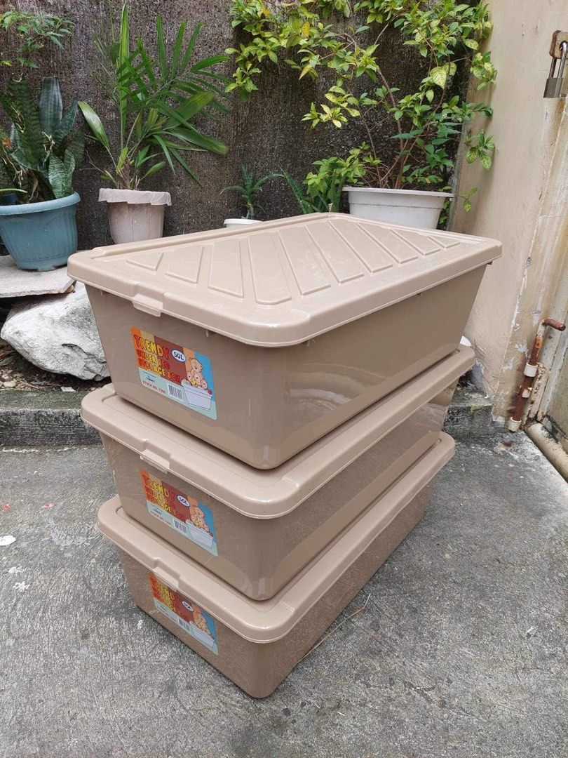 50L underbed storage box #7000 MOCHA & DARK MOCHA (Category: Storage Boxes & Baskets) located in Imus. Submitted by foodhaveit24 (Listing ID 1261041148, Image 3). Description: New color 🥳 Exclussive lang samen 🥳🥳 50L underbed storage box #7000 - MOCHA & DARK MOCHA .