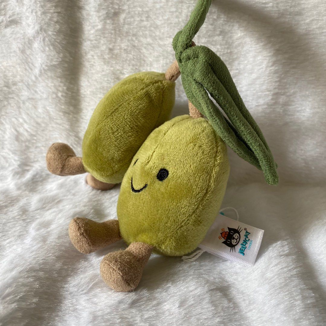 [現貨] JELLYCAT Amuseable Olives 微笑橄欖, 興趣及遊戲, 玩具 & 遊戲類 Carousell