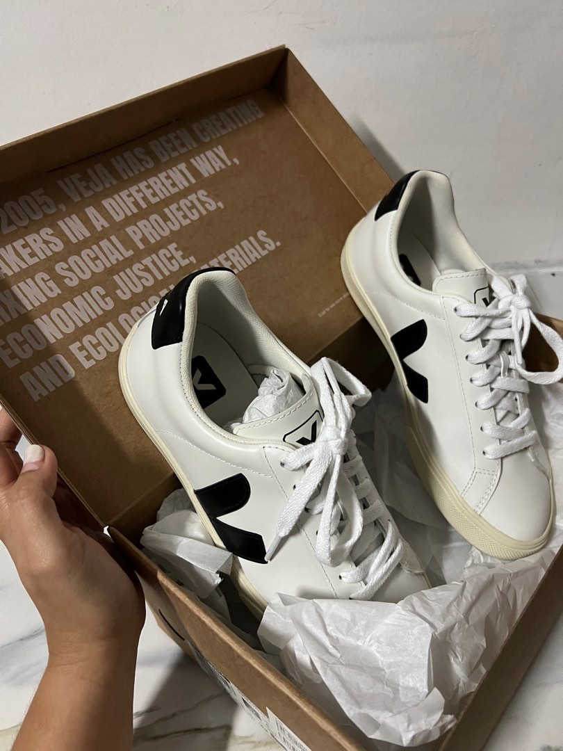 Veja esplar size 6 new arrivals