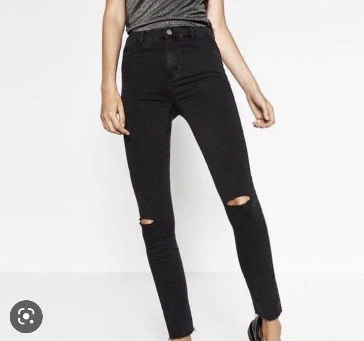 BNWT Zara High Waisted Pants, Women's Fashion, Bottoms, Jeans & Leggings on  Carousell