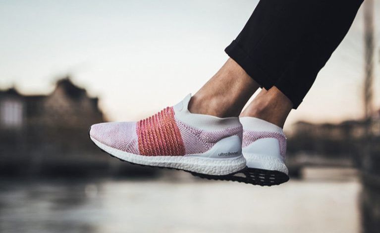 sz.11 ADIDAS ULTRA BOOST LACELESS SCARLET Men s Fashion