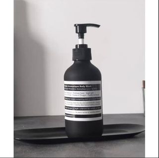 (Category: ) located in . Submitted by shopahoolic (Listing ID 1261031530, Image 1). Description: .