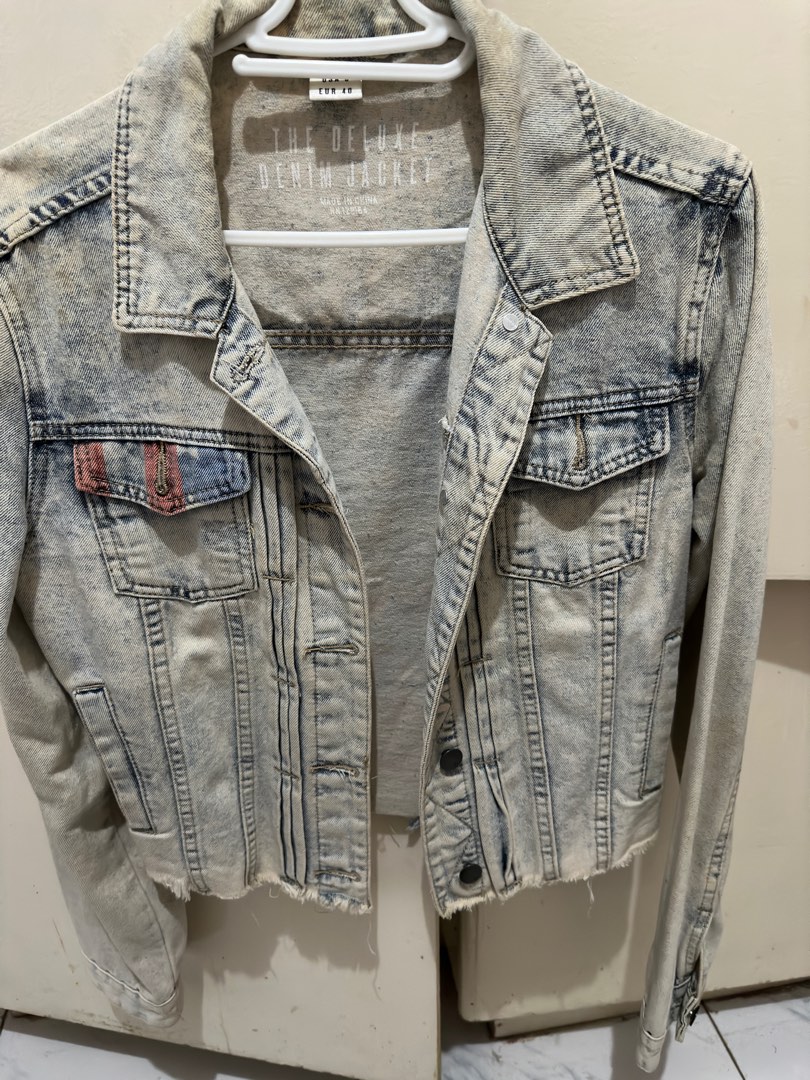 American Eagle Denim Jacket Size S/M, Women's Fashion, Coats, Jackets