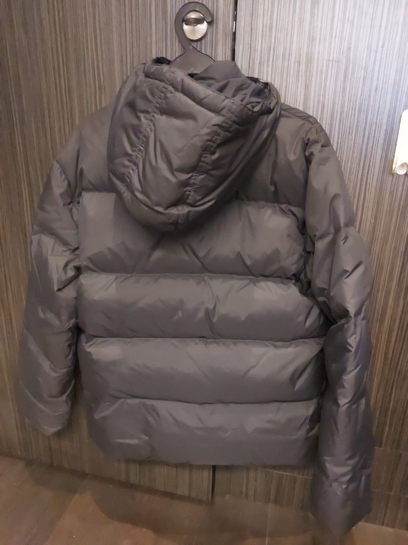 Armani junior hotsell puffer jacket