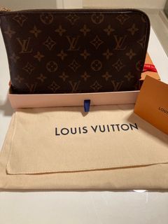 Louis Vuitton, Bags, Vintage Classic Monogram Bi Fold Louis Vuitton  Clutch 6x95x2
