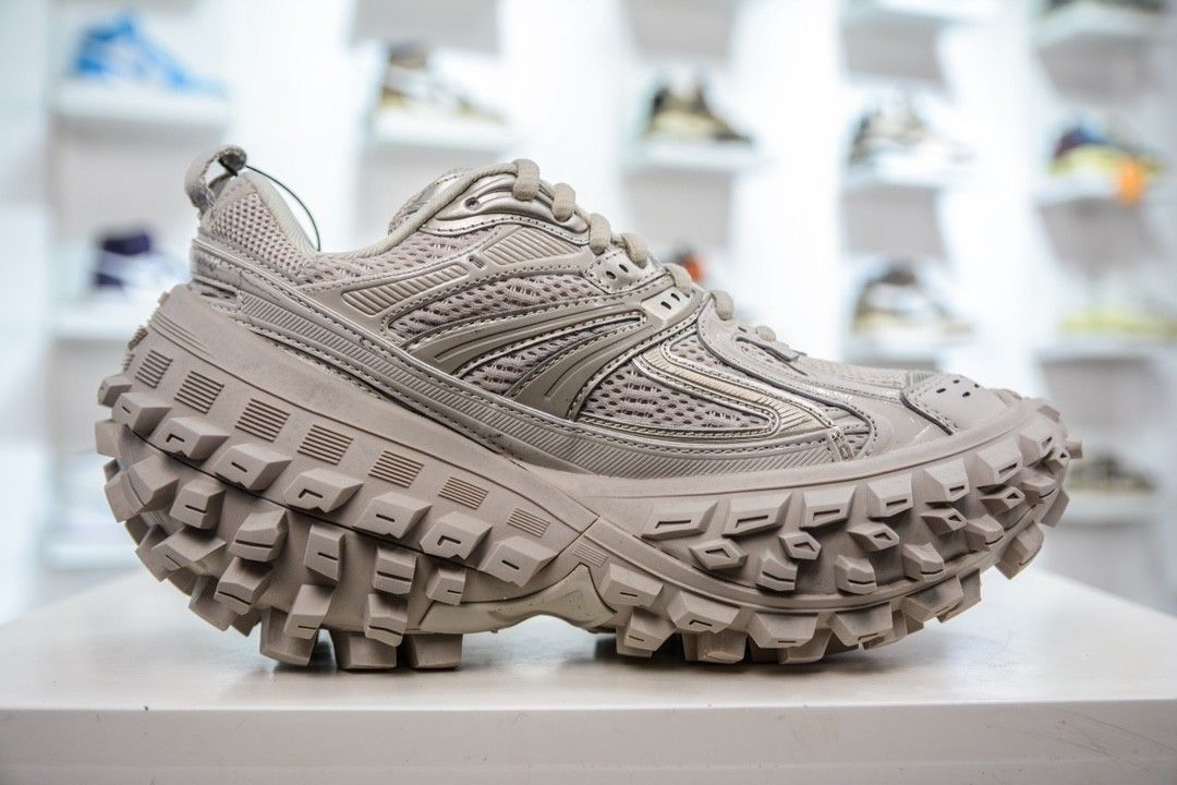 Balenciaga sole defender shop