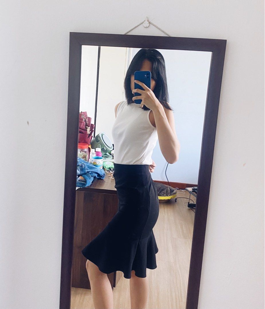 Black flare deals midi skirt