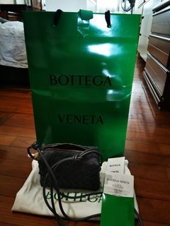 Shop BOTTEGA VENETA LOOP 2023-24FW Candy loop camera bag (730832V1G115832,  730832V1G113182) by EMito