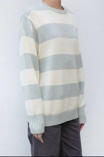 Grace Wool V-Neck Sweater – Brandy Melville