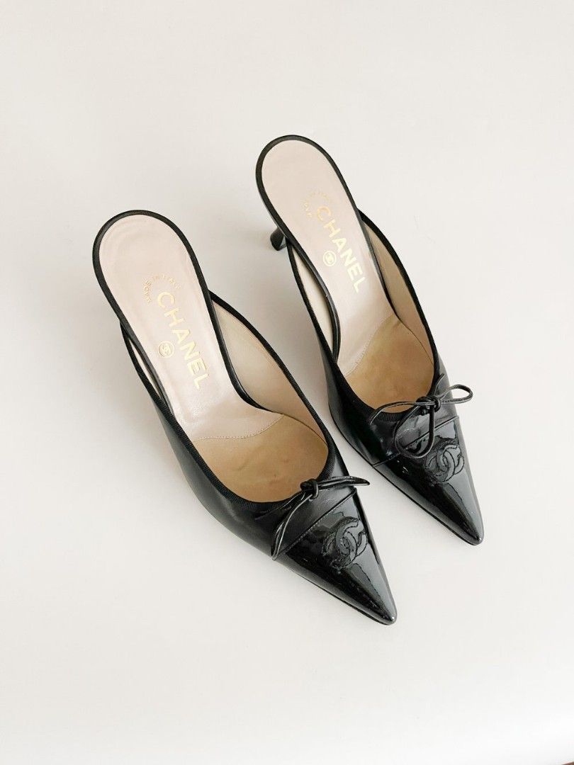 シャネルCC金具ミュール#38 Chanel Cap Toe Mules Chanel Iconic 