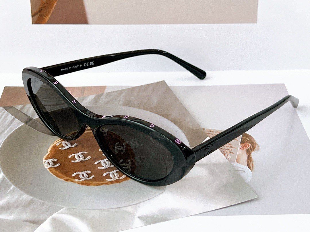 CHANEL - The Spring 2022 eyewear collection - ZOE Magazine