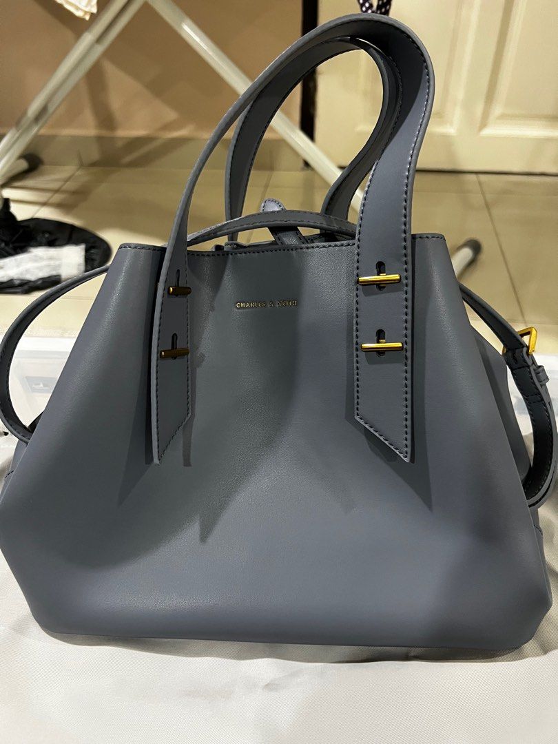 CHARLES KEITH SHOULDER SLING BAG