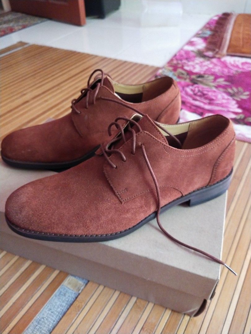 Flow sale plain clarks