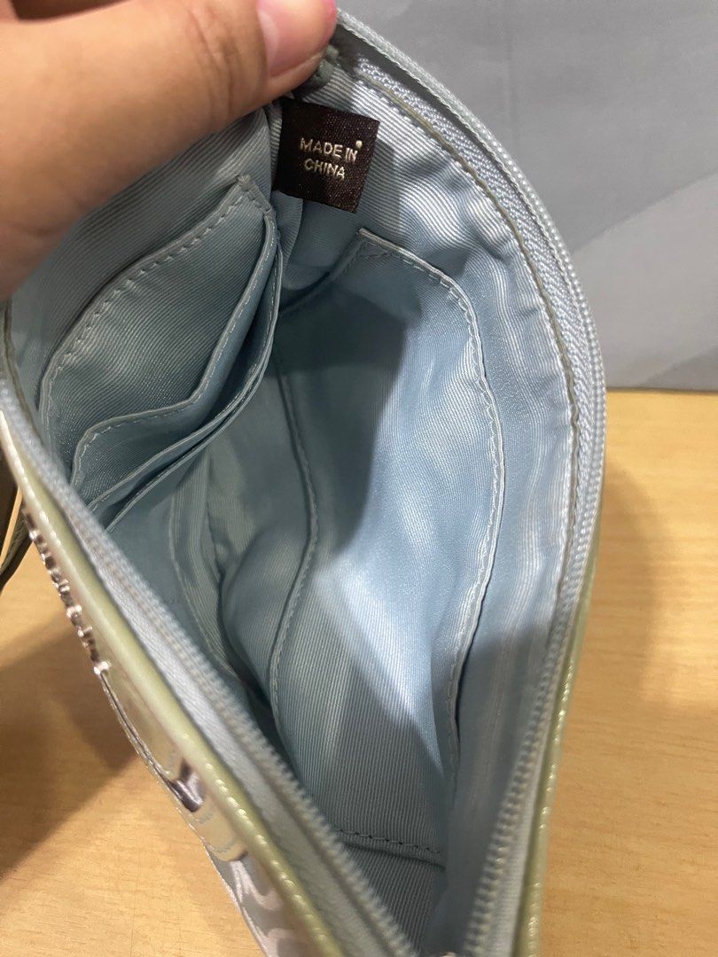 coach wristlet blue original (Category: Purses & Pouches) located in Quezon City. Submitted by bags4ever (Listing ID 1261039780, Image 3). Description: coach wristlet!! ✅sale ✅leather ✅from Japan ✅actual photo ✅onhand item ✅ready for shipment lbc/jrs ✅MOP Bank /paymaya or Gcash shop: roosevelt avenue freebies & discount for new buyers 📩DM or ☎️ 09230838055 .