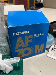 Cosina 28-105mm f2.8-3.8 MC ( Minolta AF)