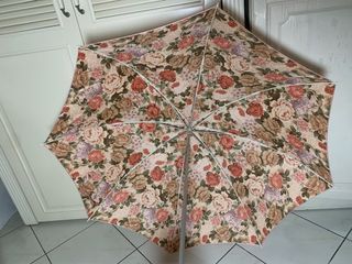 Daks floral parasol