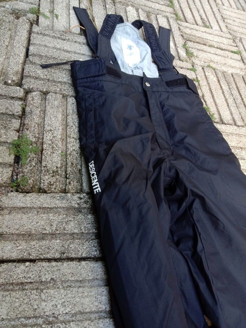 Descente ski pants, Babies & Kids, Babies & Kids Fashion on Carousell