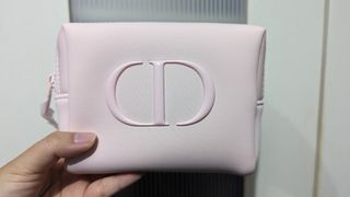 （分類：）位於 。 由 hugthesloth 提交（商品編號 1261113567，圖片 1）。簡介： 。