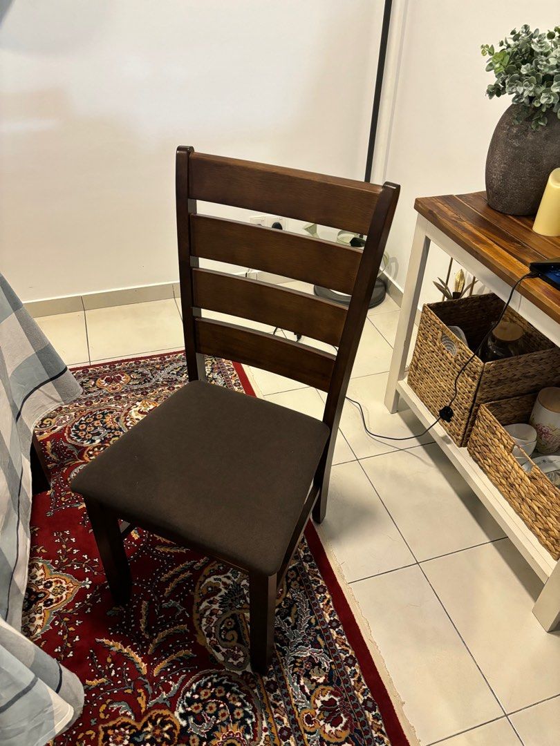 Fella Design Dining Table 6 pax Solid Rubber wood, Furniture & Home