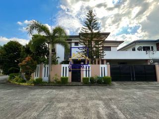 Four bedrooms house for rent in Pulu Amsic Angeles Pampanga