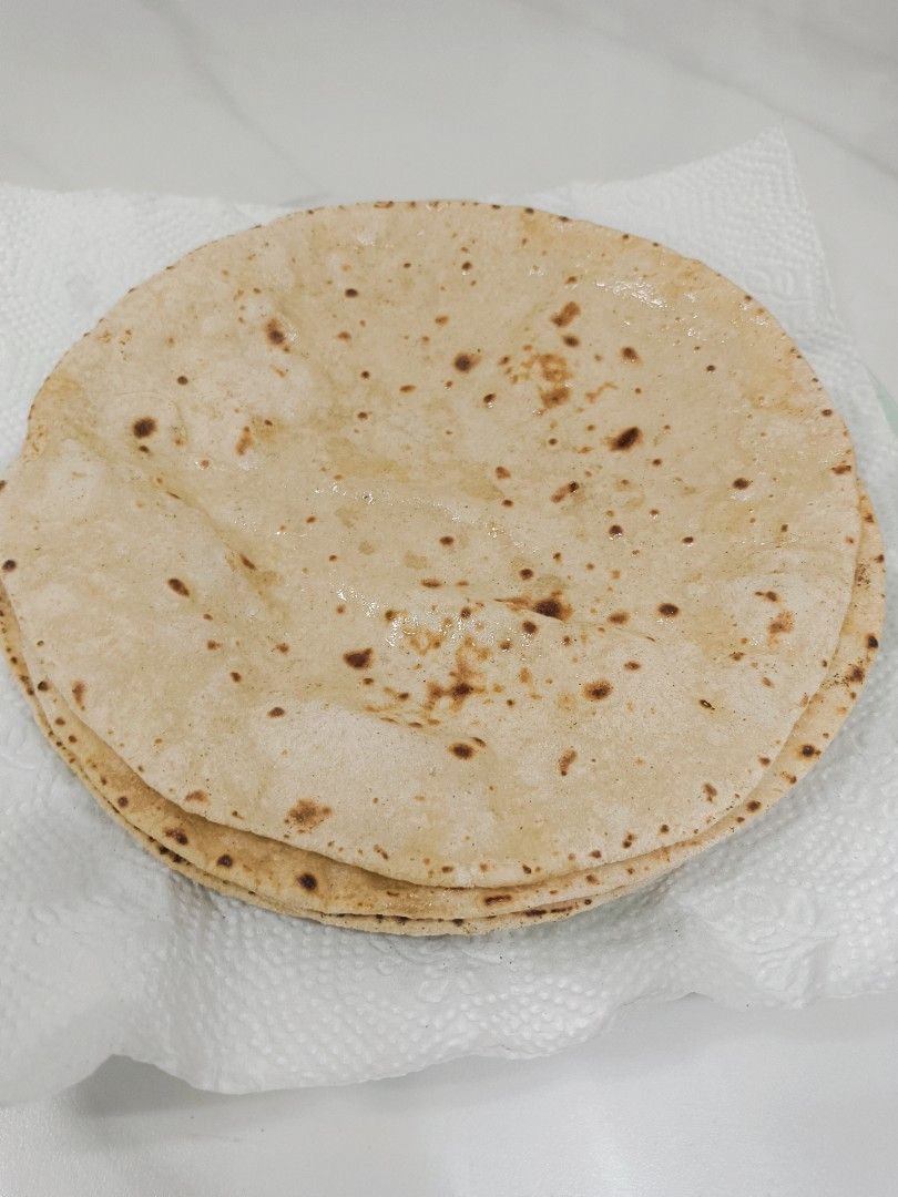 Fresh Home Made Roti Fresh homemade chappati, roti, Food & Drinks, Homemade Bakes on Carousell