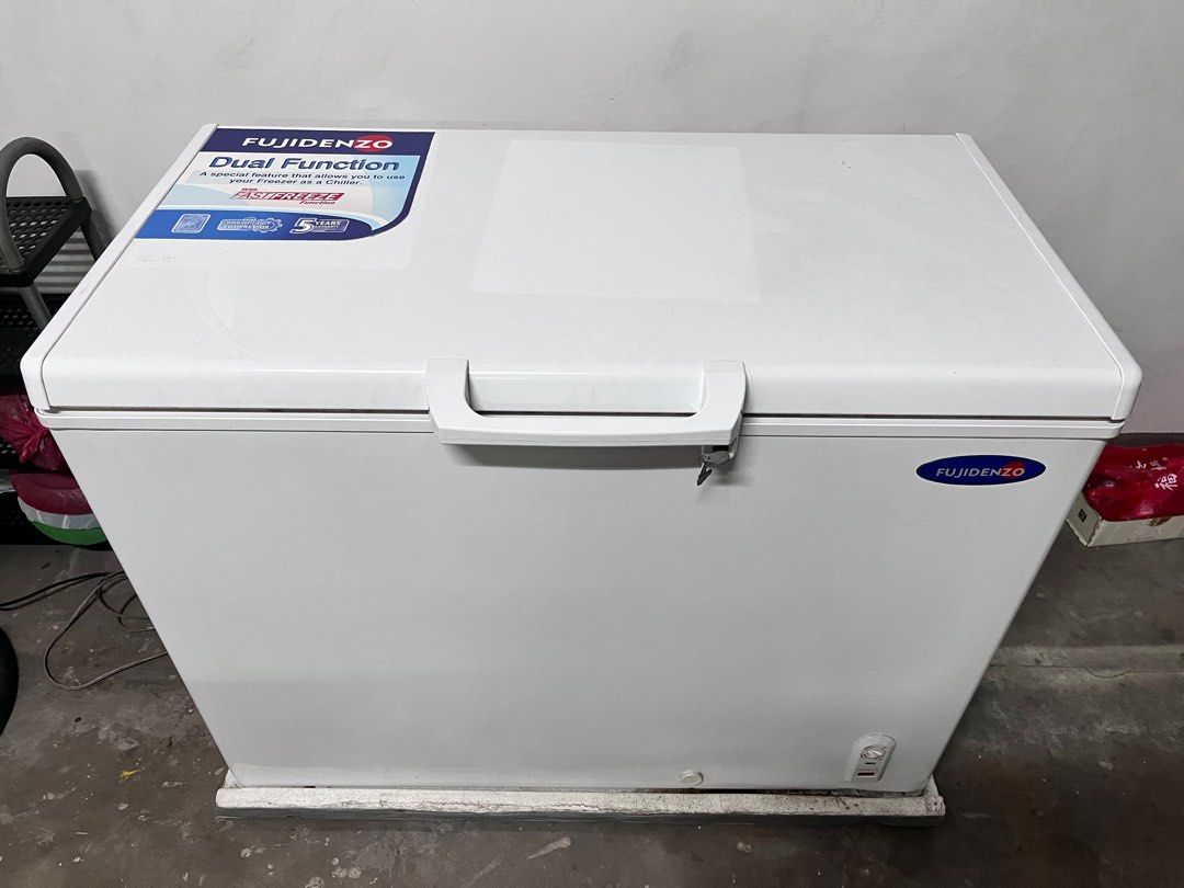 Fujidenzo Chest Freezer 10 Cubic Feet, TV & Home Appliances, Kitchen