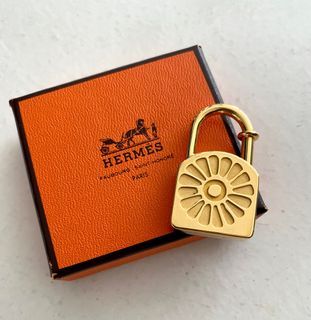 Hermes Trousse de Toilette Bride a Brac Case Orange Small – Mightychic