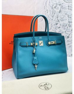 (Category: ) located in . Submitted by redrabbitluxury_singpore (Listing ID 1252050342, Image 1). Description: .
