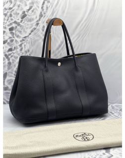 (Category: ) located in . Submitted by redrabbitluxury_singpore (Listing ID 1252046268, Image 1). Description: .