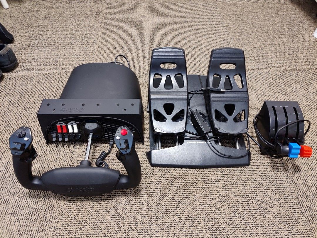 Alpha Flight Yoke + Thrustmaster Rudders + Logitech Pro