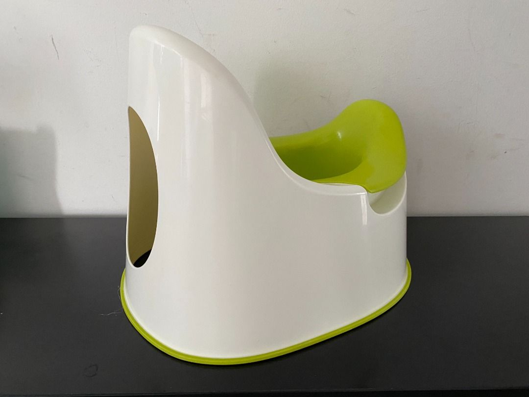 Lockig children's cheap potty