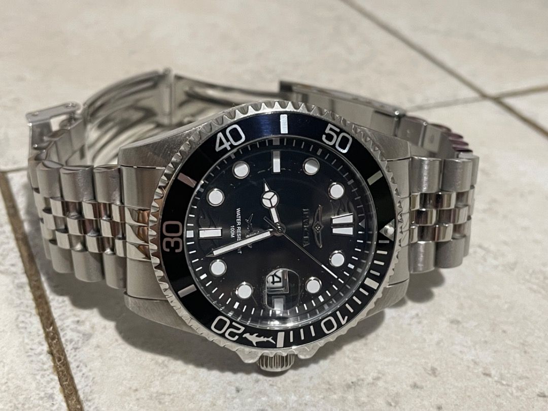 Invicta 30609 quartz diver watch