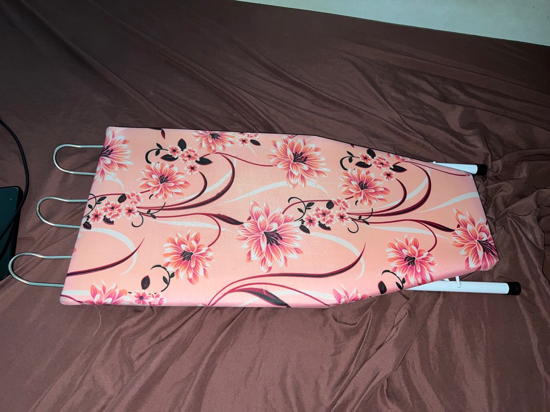 Iron board mini, Furniture & Home Living, Cleaning & Homecare Supplies