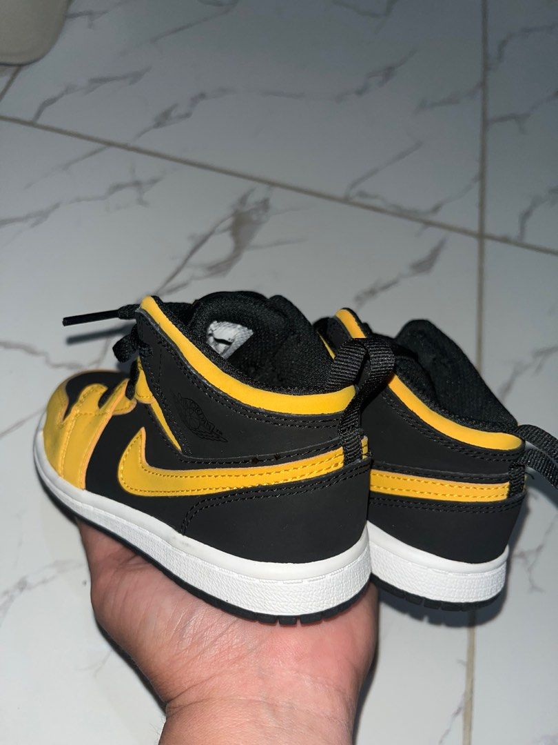 Jordan 1 reverse new love 2025