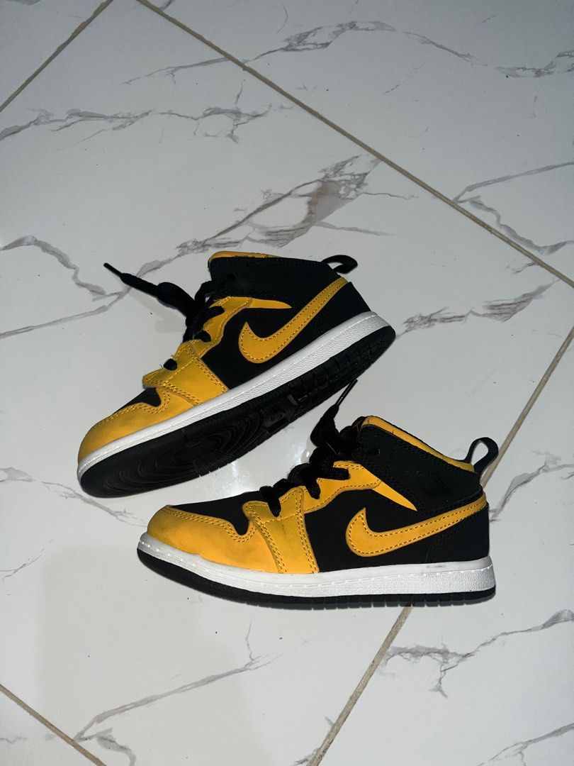 Jordan 1 reverse new love hot sale
