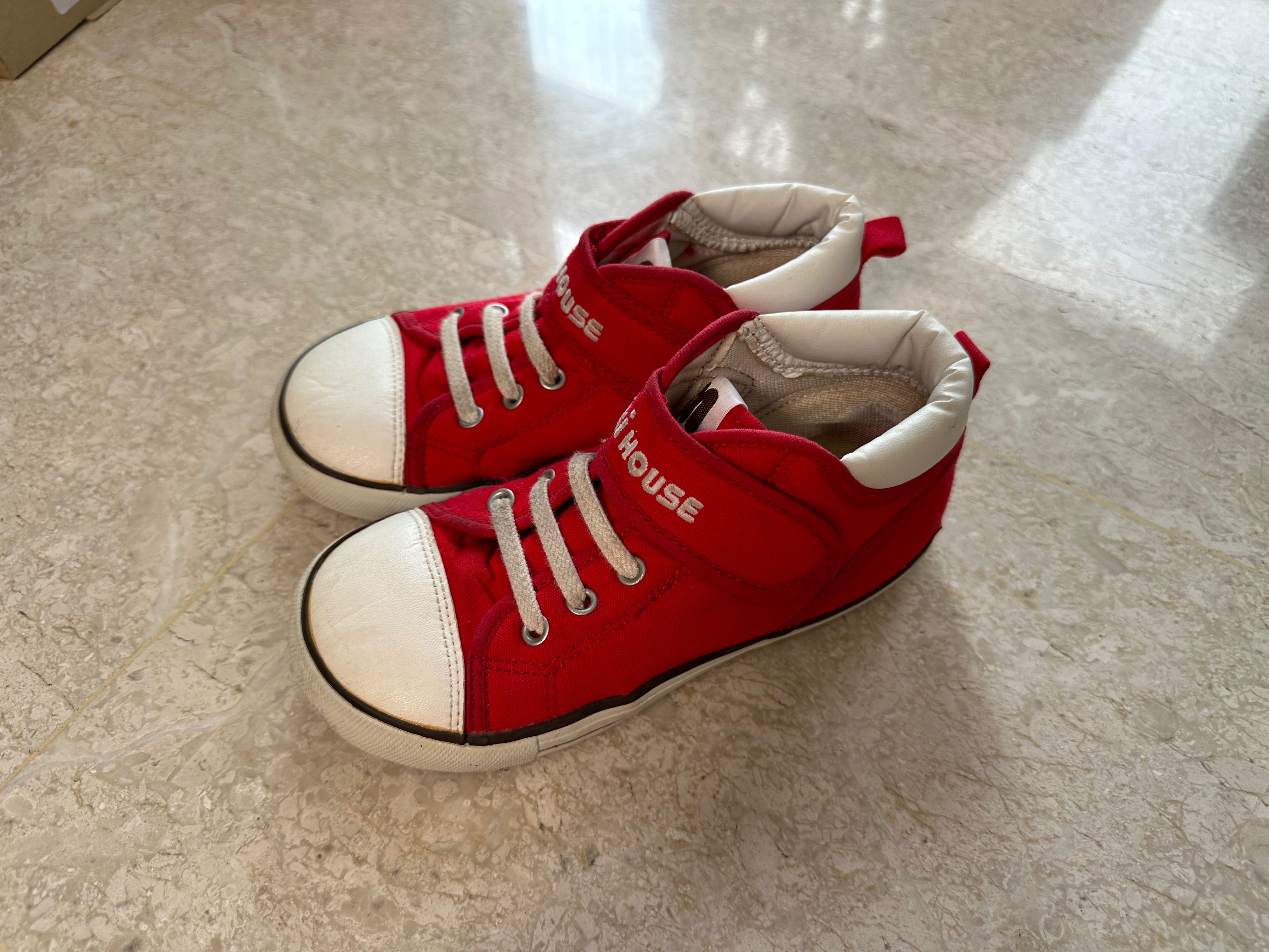 Kids Boys Girls Red color sports shoes Mikihouse miki house size 19 cm