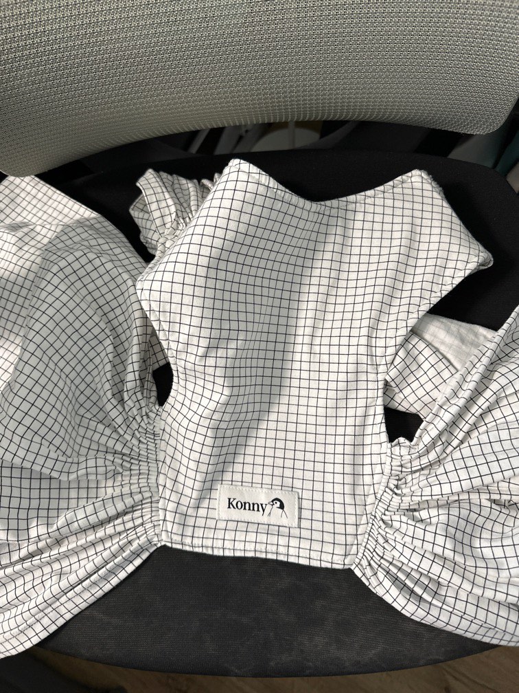 Konny baby carrier size L, Babies & Kids, Going Out, Carriers & Slings